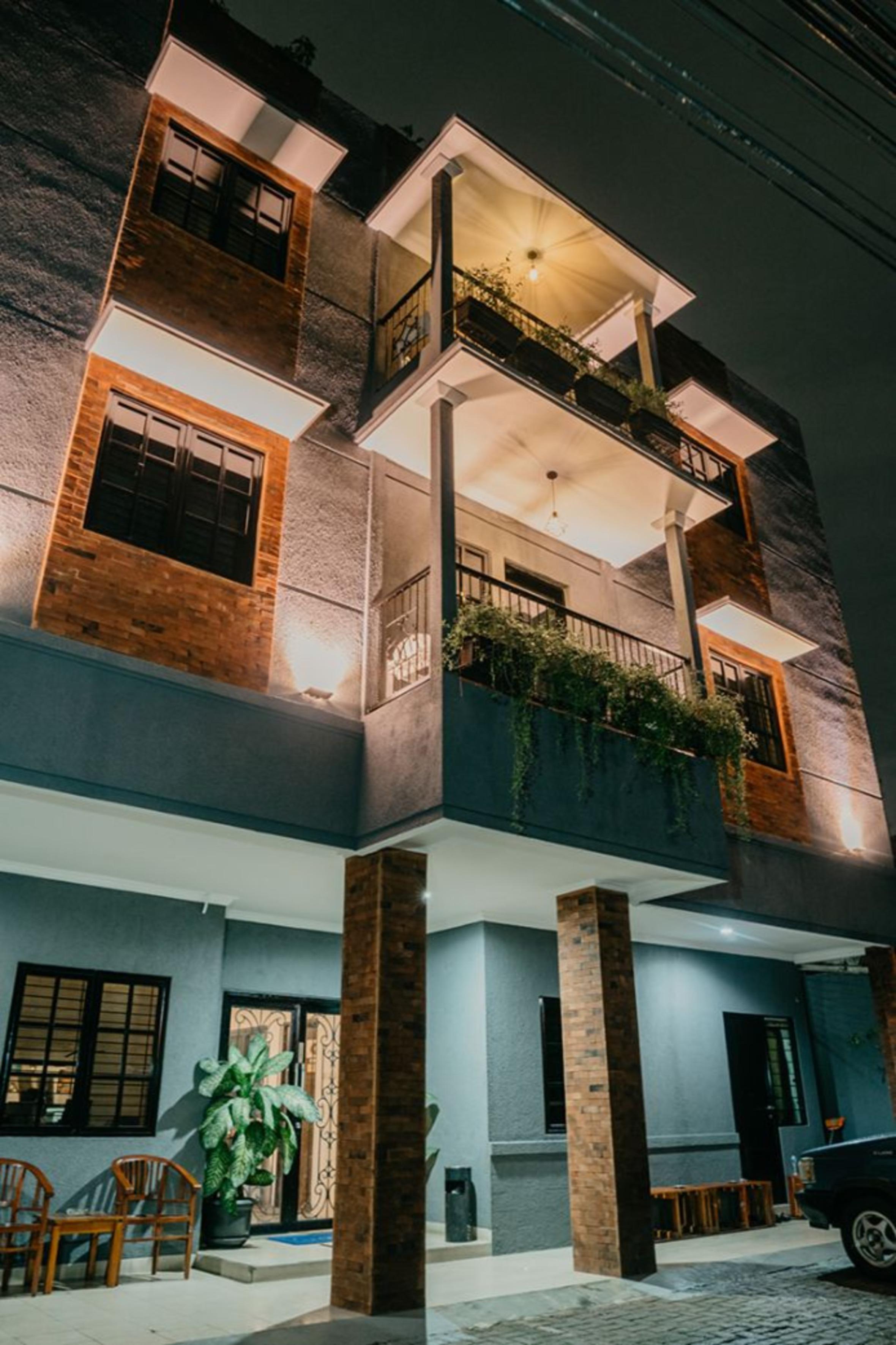 Tuju Abuserin Syariah Jakarta Exterior foto
